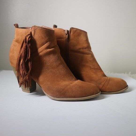 Qupid Fringe Ankle Booties - Picture 2 of 8